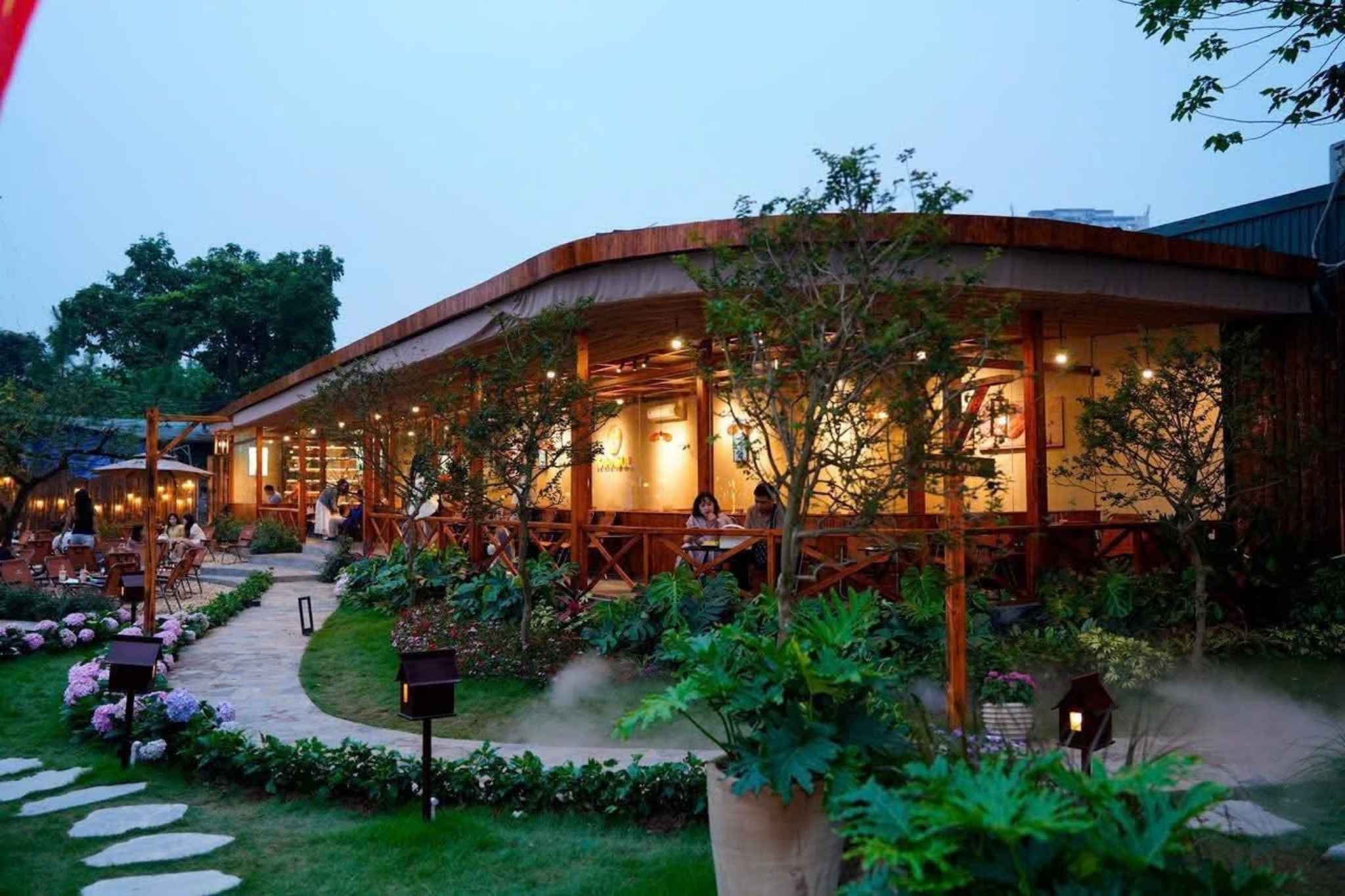 Quán Cafe sân vườn